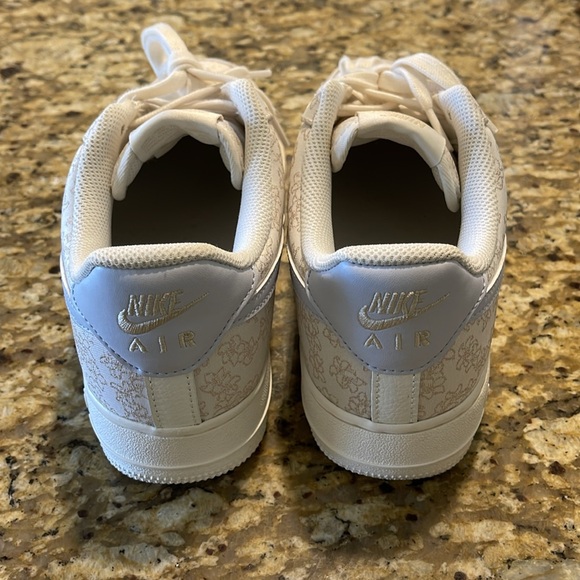 🌸 Nike Air Force 1 '07 SE Jacquard 'Floral Embroidery' DR6402-900 Women’s 8.5 - Picture 11 of 13